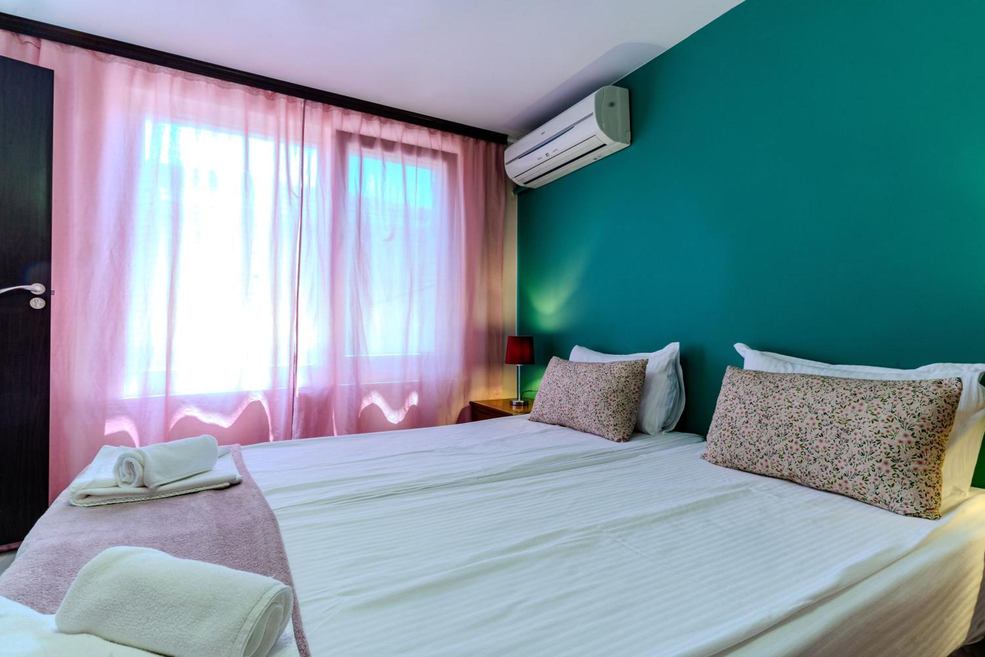 Aleko Apartments City Center Veliko Tarnovo Extérieur photo