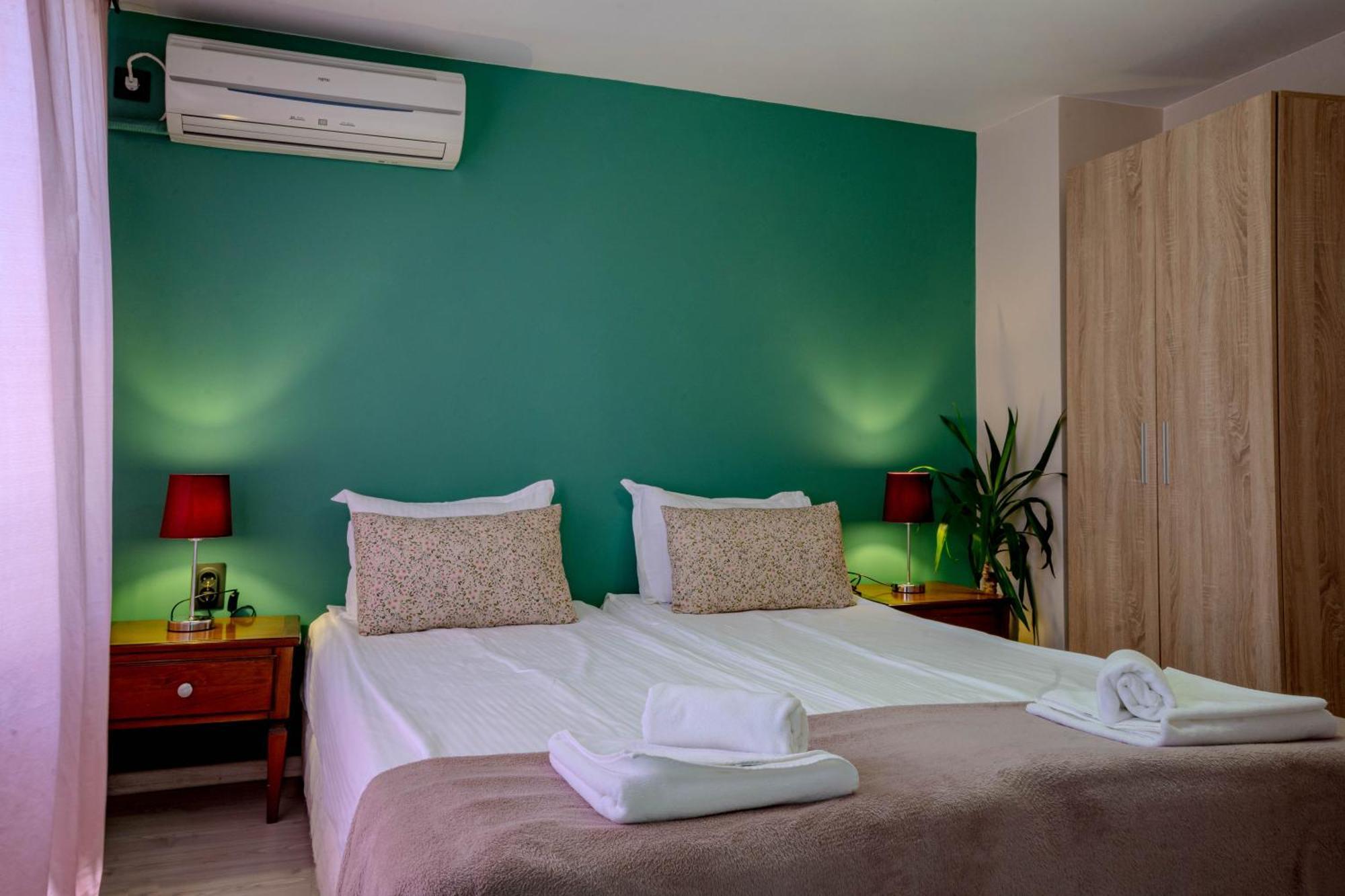 Aleko Apartments City Center Veliko Tarnovo Extérieur photo
