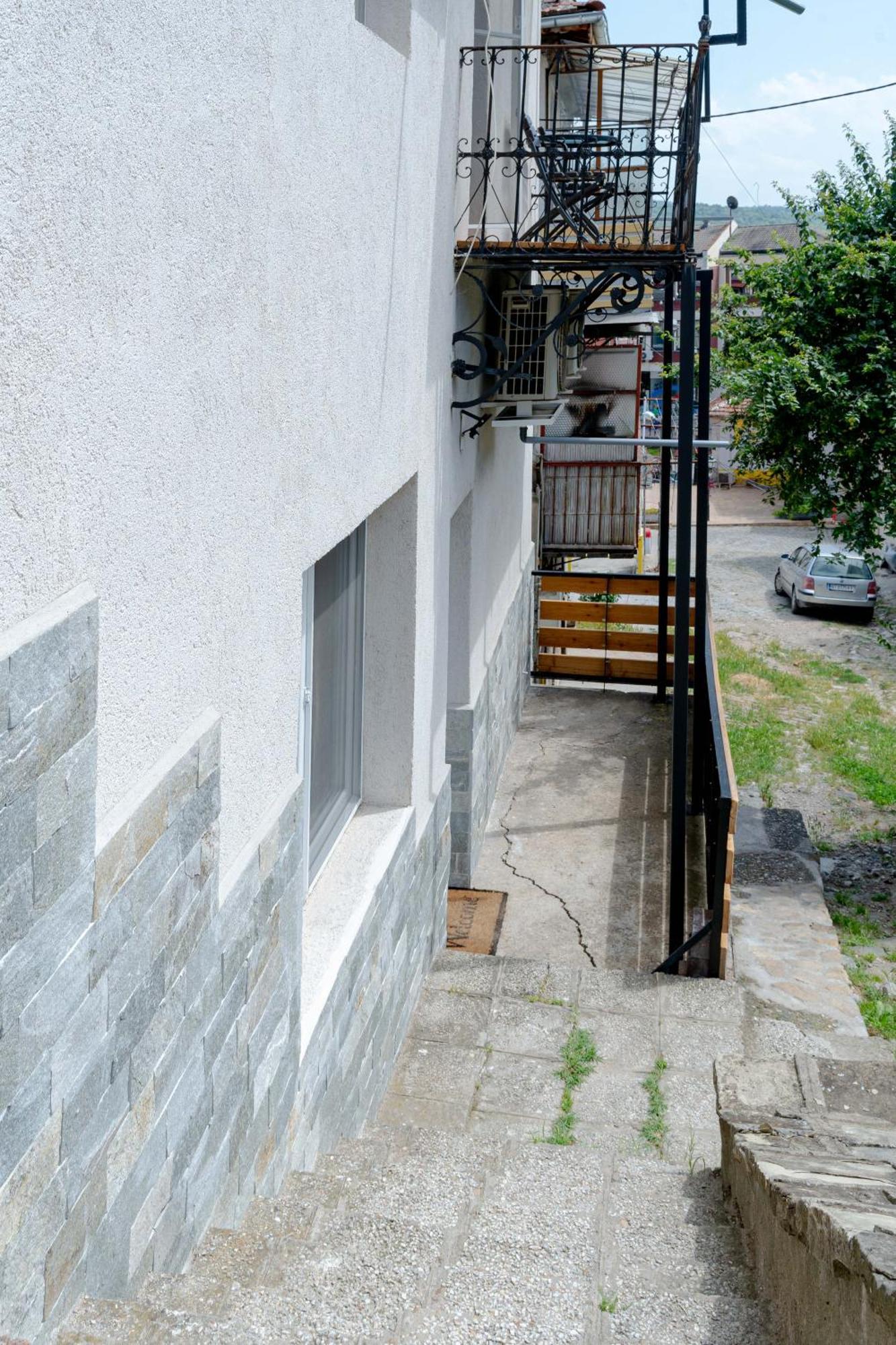 Aleko Apartments City Center Veliko Tarnovo Extérieur photo